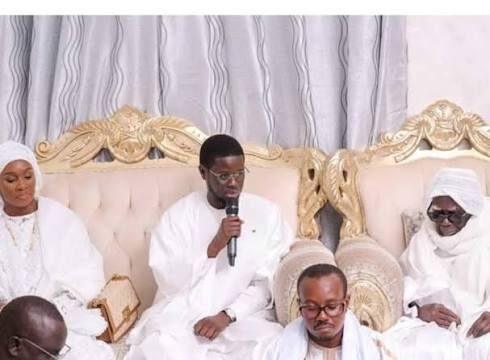 Touba : Le Khalife rend un vibrant hommage à Serigne Cheikh Saliou Mbacké devant le chef de l’État